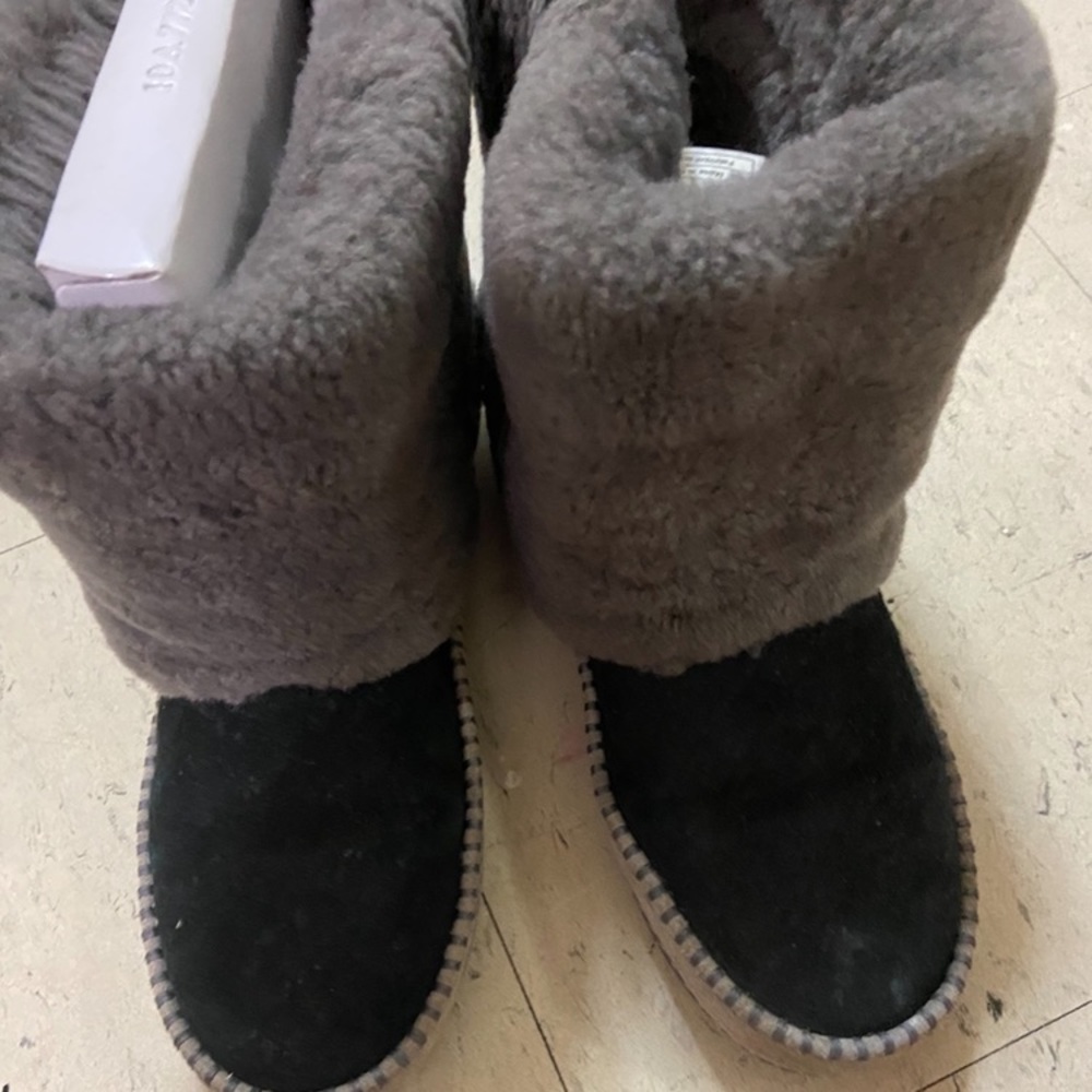 Uggs size 10
